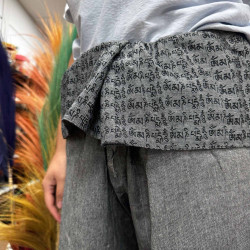 Calças para ioga e festivais - mantra mandala de pescador tailandês em cinzento