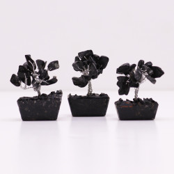 Mini árvore de pedras preciosas sobre base de orgonite - Ágata preta (15 pedras)