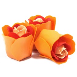 Conjunto de 3 flores de sabão em caixa coração - rosas pêssego