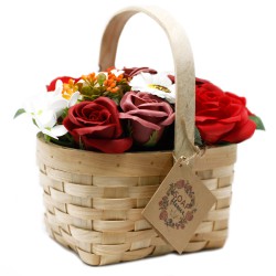 Bouquet em cesto de vime - vermelho grande