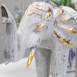 Elefante esculpido em madeira - Ouro branco
