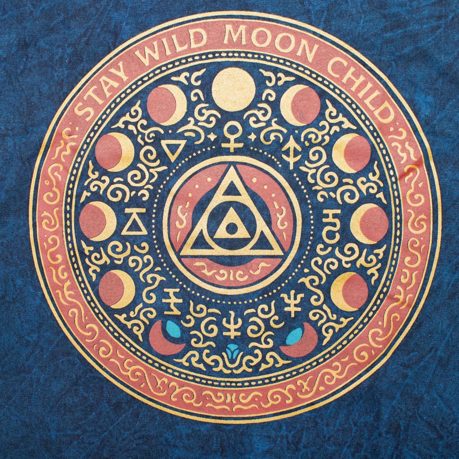 Camiseta de algodón lavado a piedra Nomad Sari - Mantente Salvaje, Hijo de la Luna - Azul - Pequeño - Imagen 4
