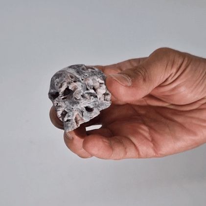 Craneo Tallado en Geodas de Calcita - (Aprox 4,5 cm) - Imagen 3
