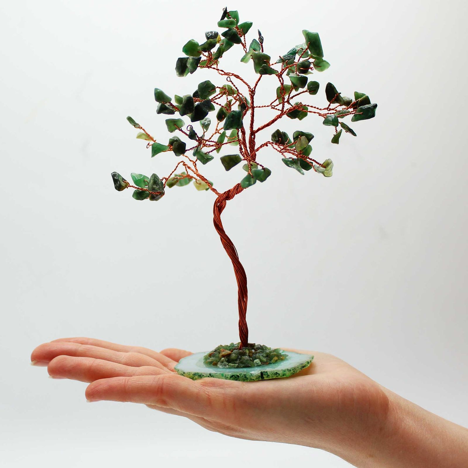 Árbol de piedras preciosas grande: Aventurina verde sobre base de ágata verde (100 piedras) - Imagen 2