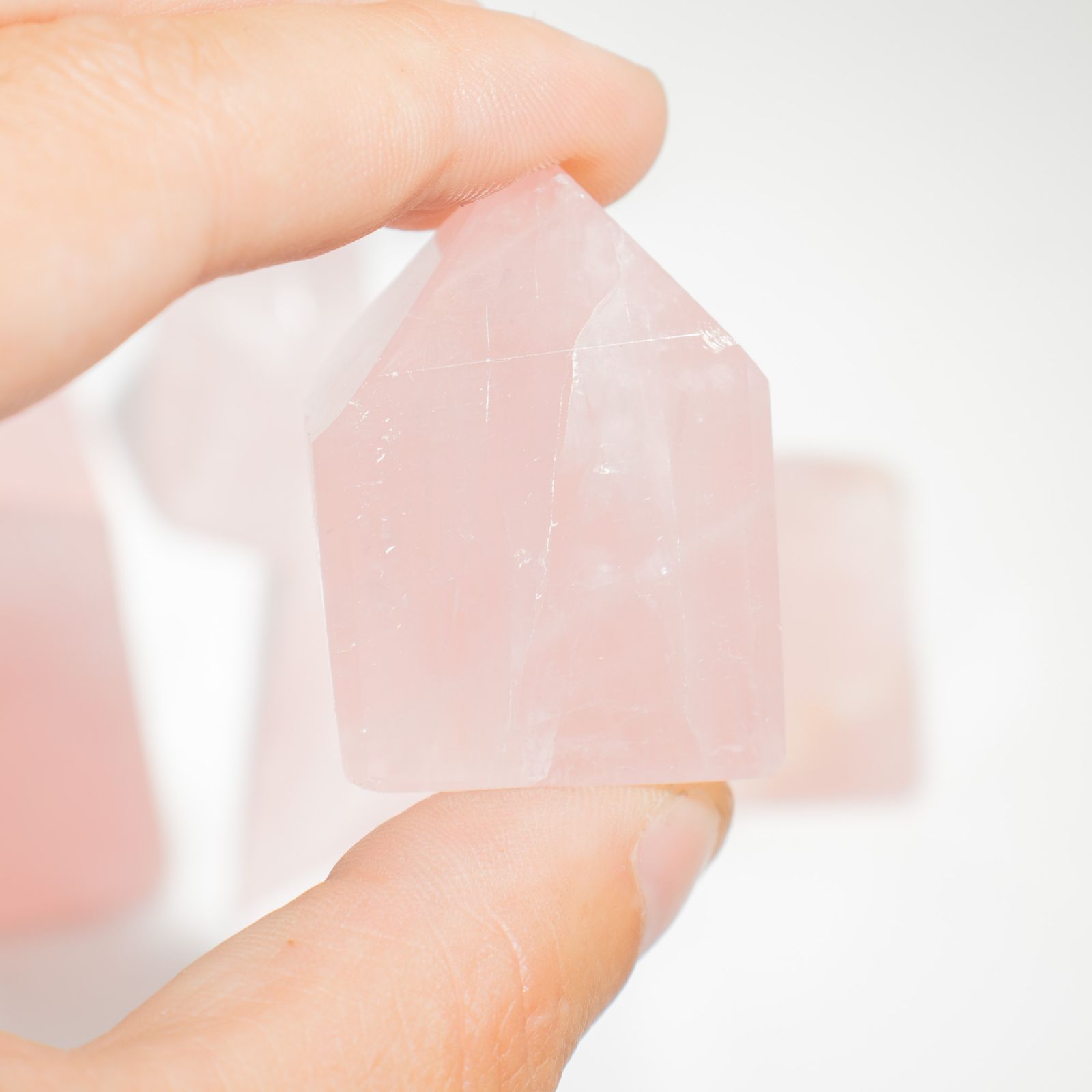 Puntas de gemas aproximadamente 6 cm (0,5 kg) - Cuarzo rosa indio (aproximadamente 8 piezas) - Imagen 4